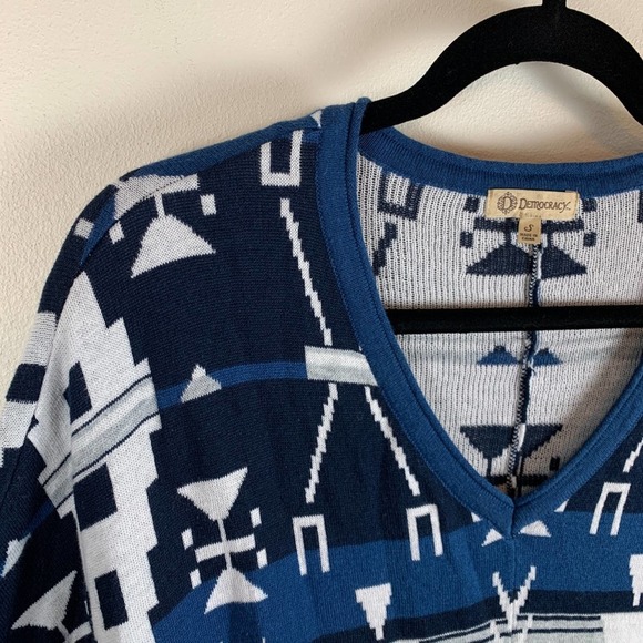 Democracy Southwest Poncho Sweater Size Small - Picture 4 of 6